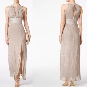 R & M Richards Gold Metallic Knit
Keyhole Halter Gown Side Slit‎ Size 16